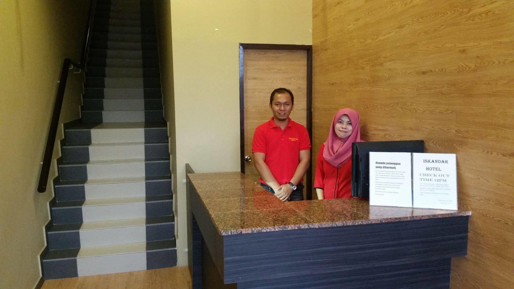 Hotel Iskandar Kota Kinabalu Bagian luar foto
